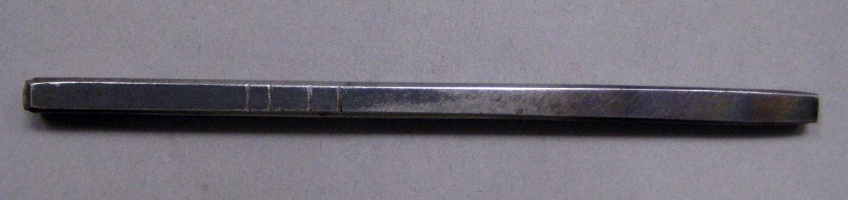 1974.0064.114 Tool (for metals) view 1