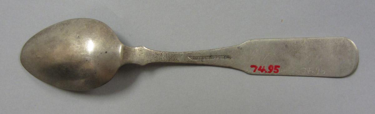 1974.0095 Spoon, underisde