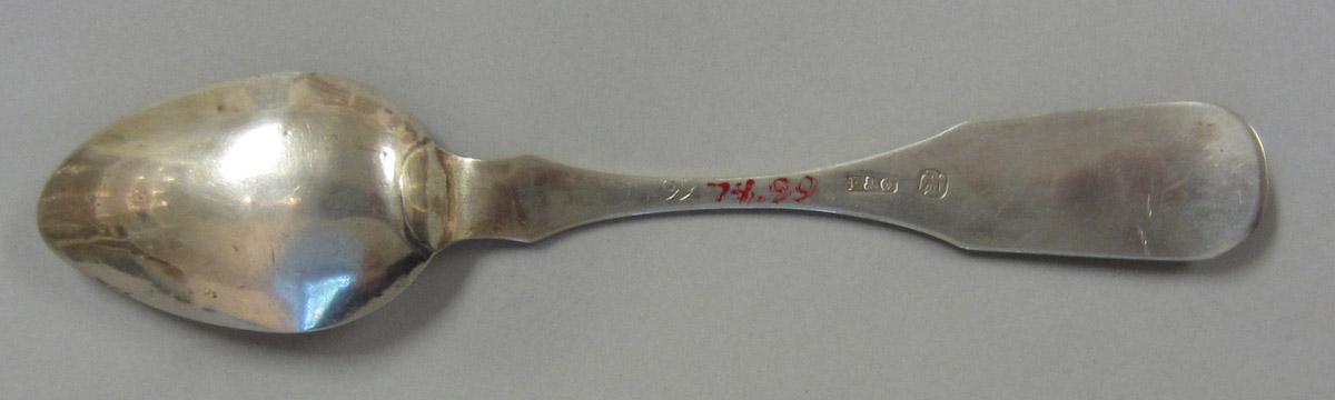 1974.0099 Spoon, underside