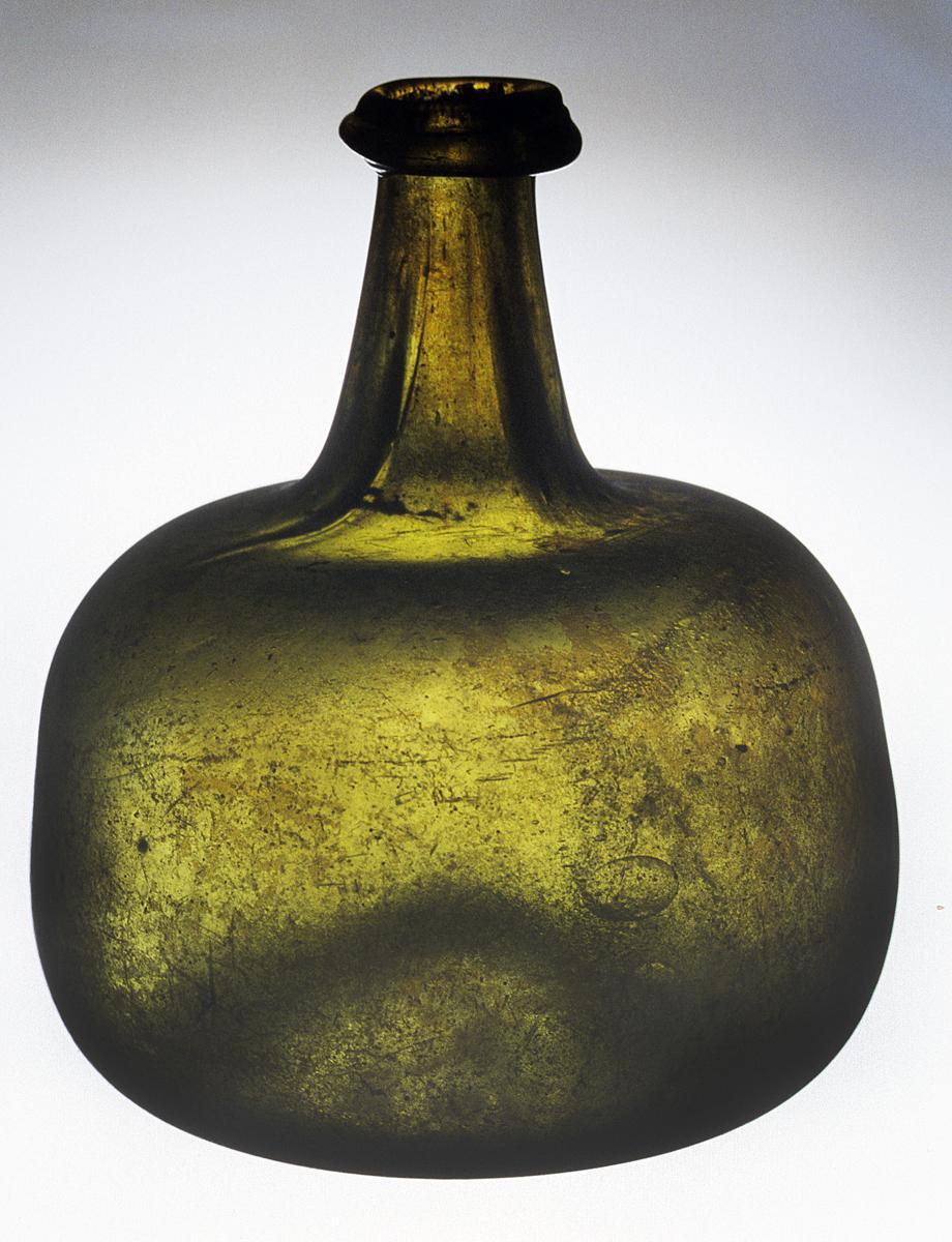 1974.0107 Glass onion bottle