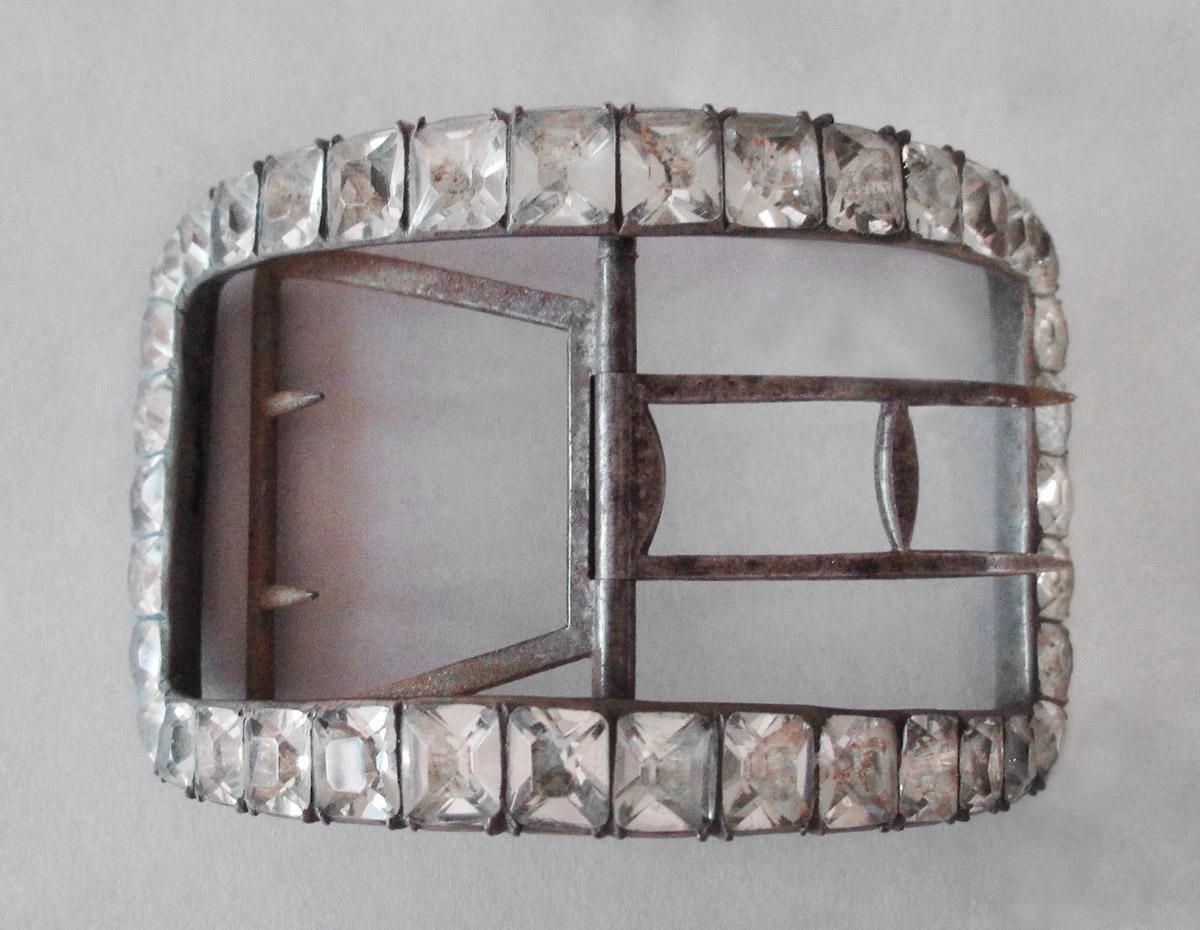 1974.0163.002 Buckle, upper surface
