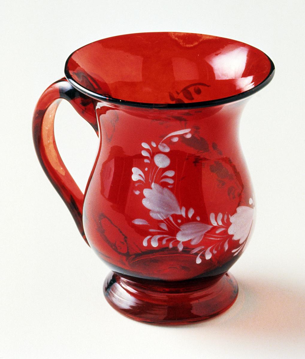 1974.0188 Glass