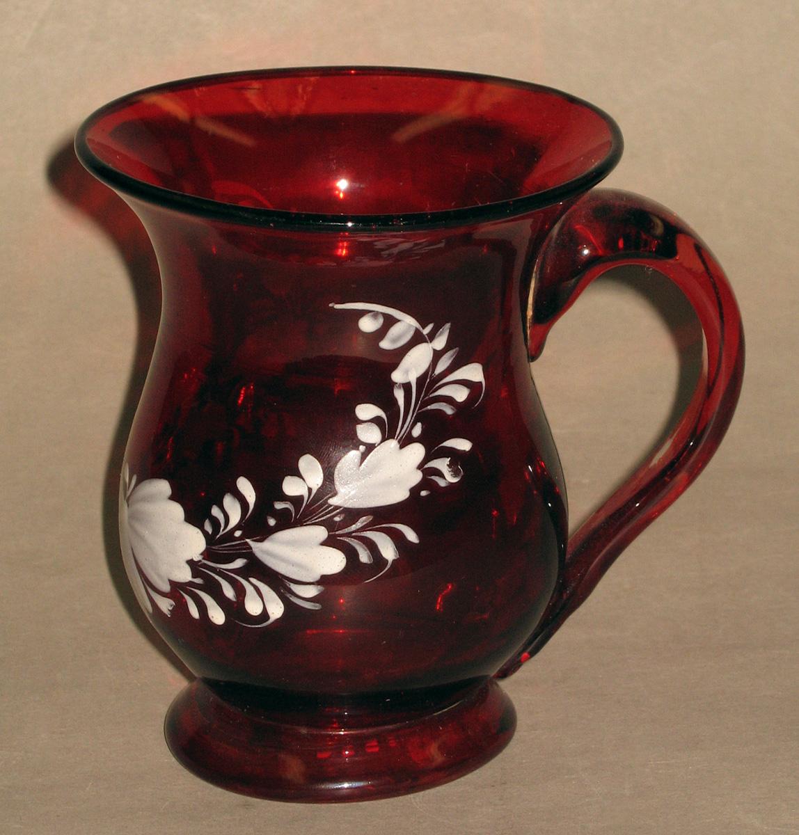 1974.0188 Glass mug (profile)