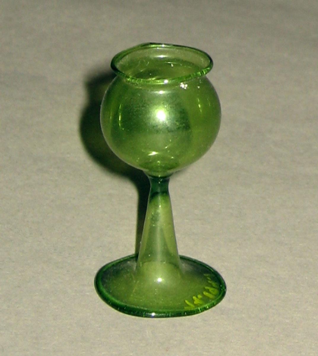 1974.0194.001 Miniature glass goblet