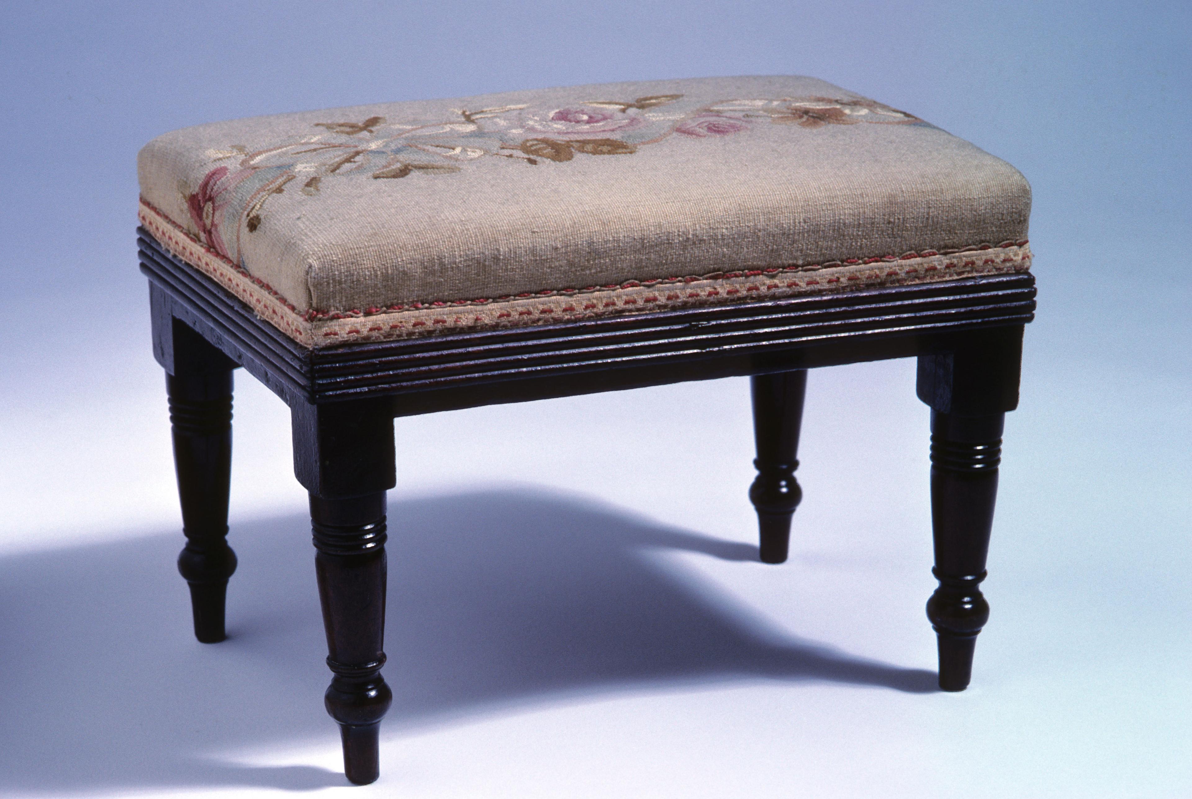 1957.1052.002 Footstool