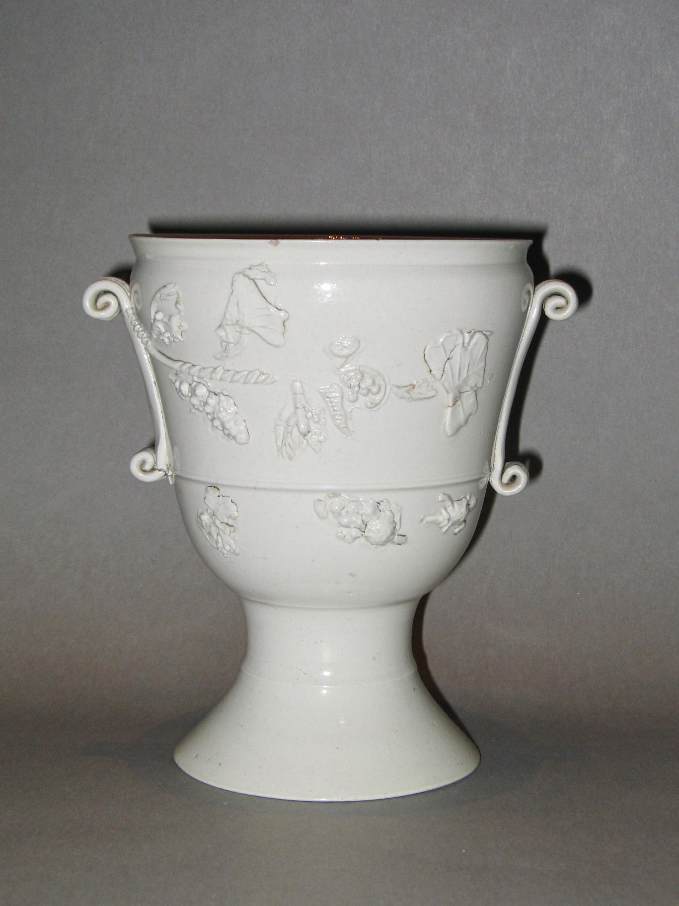 1974.0196 Vase (view 2)