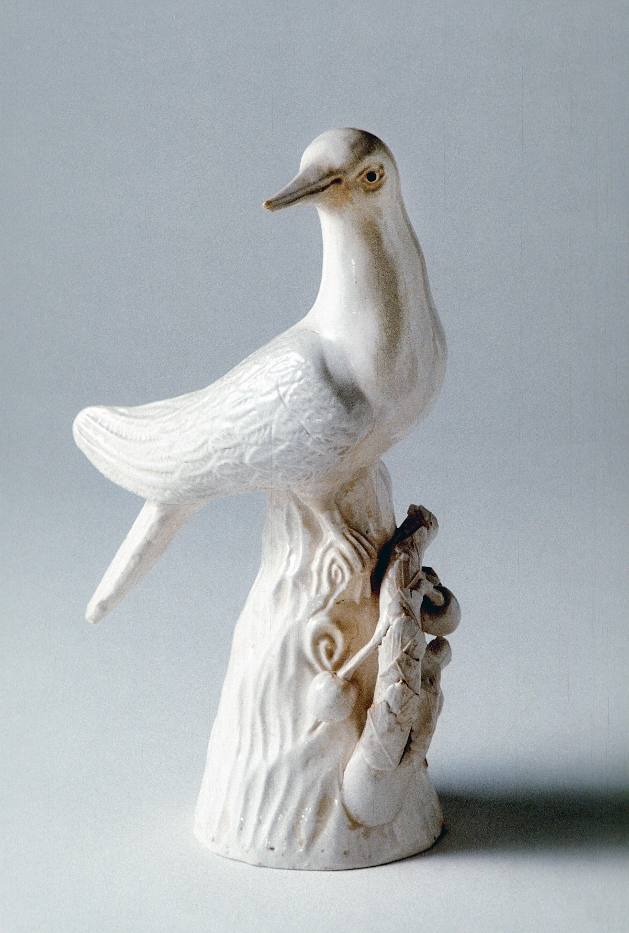 1974.0197 Figure, bird
