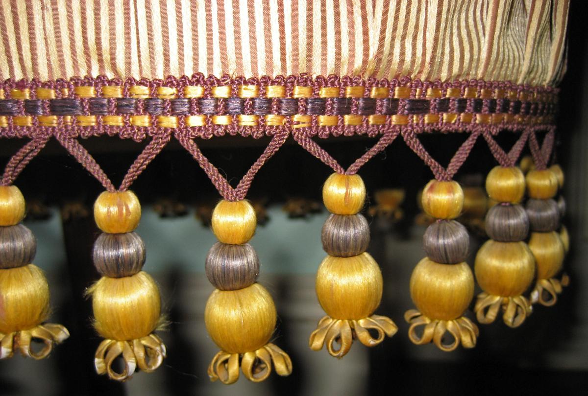 1957.1056 Work table trim detail