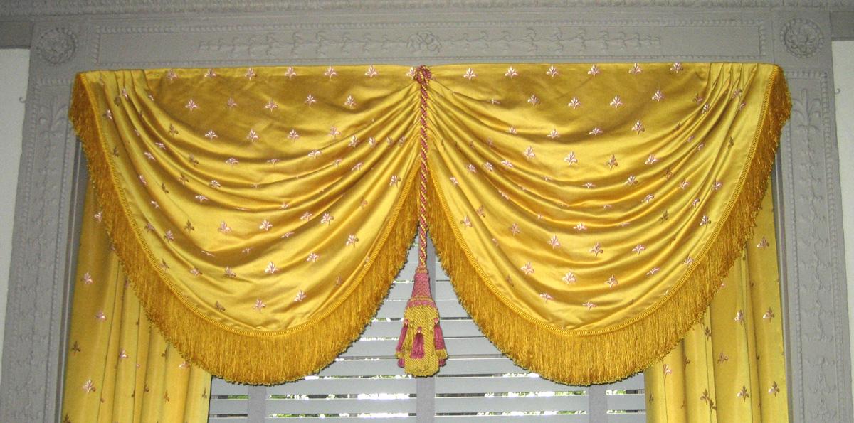 1974.0506.001 valance