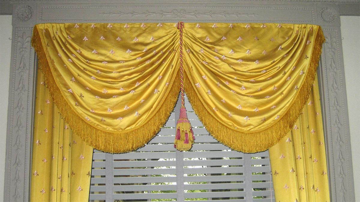 1974.0506.002 valance