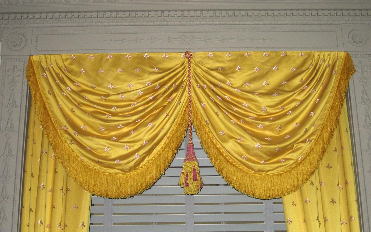 1974.0506.003 valance