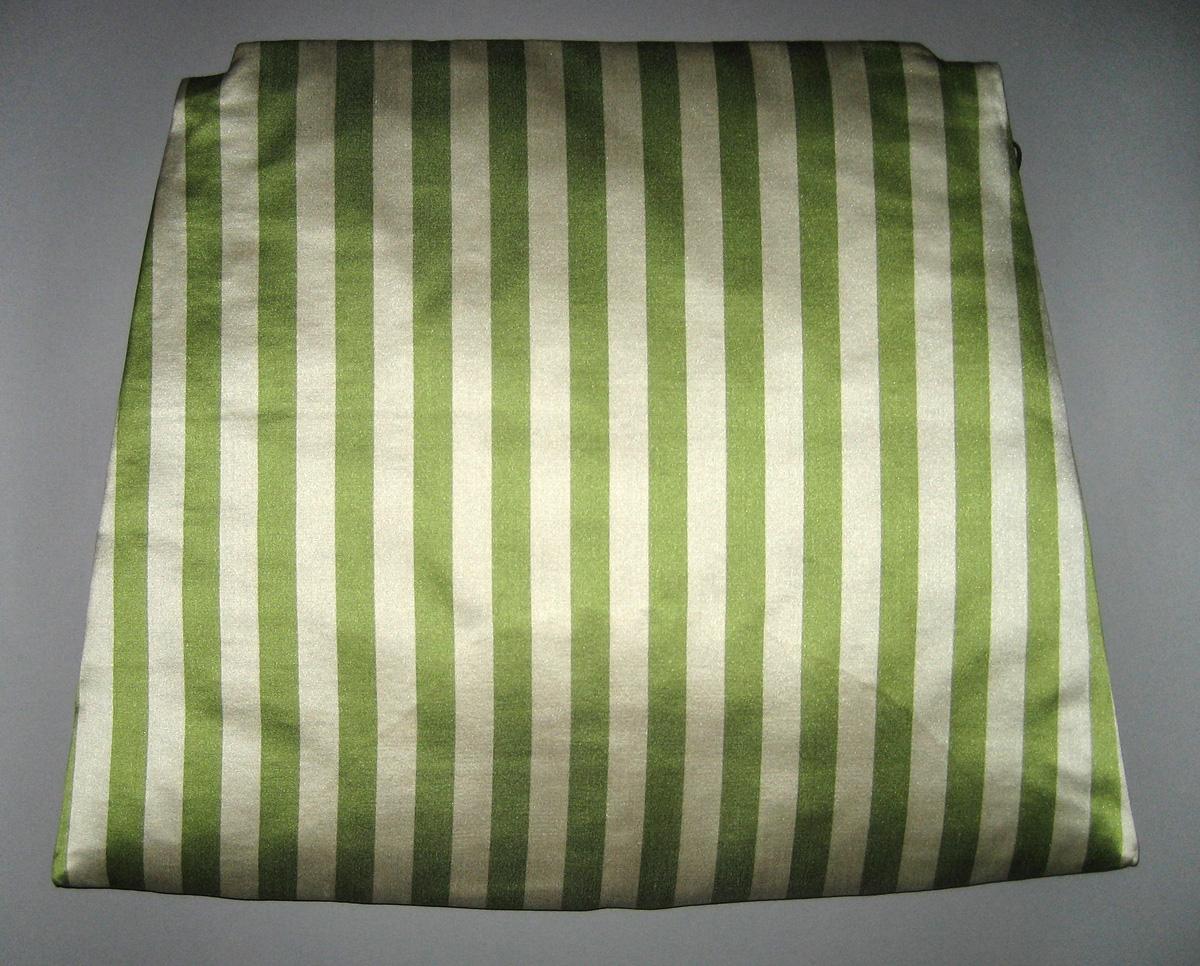 cushion for chair 1957.1060.002 view 1