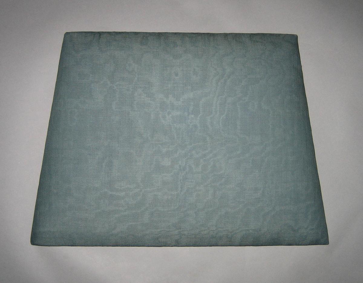 1969.5506.002 Slip seat for chair 1957.1079.002