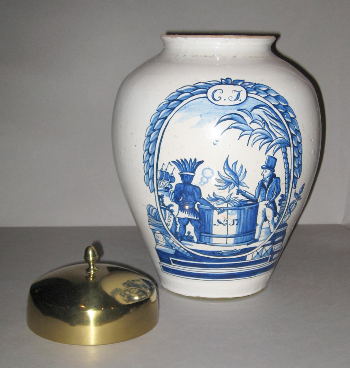 1952.0312.002 Dutch Delft tobacco jar