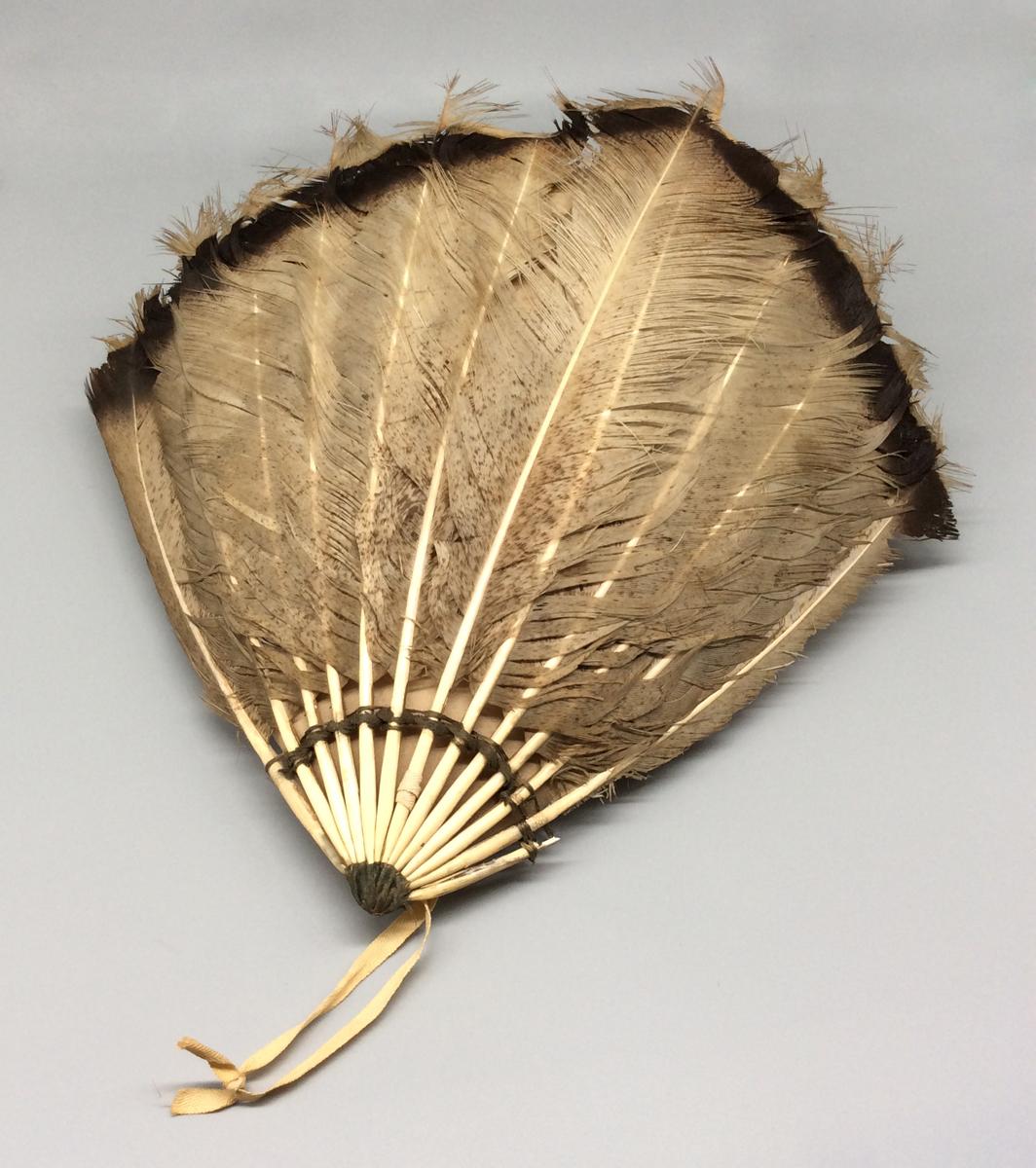 1952.0315 Fan, view1