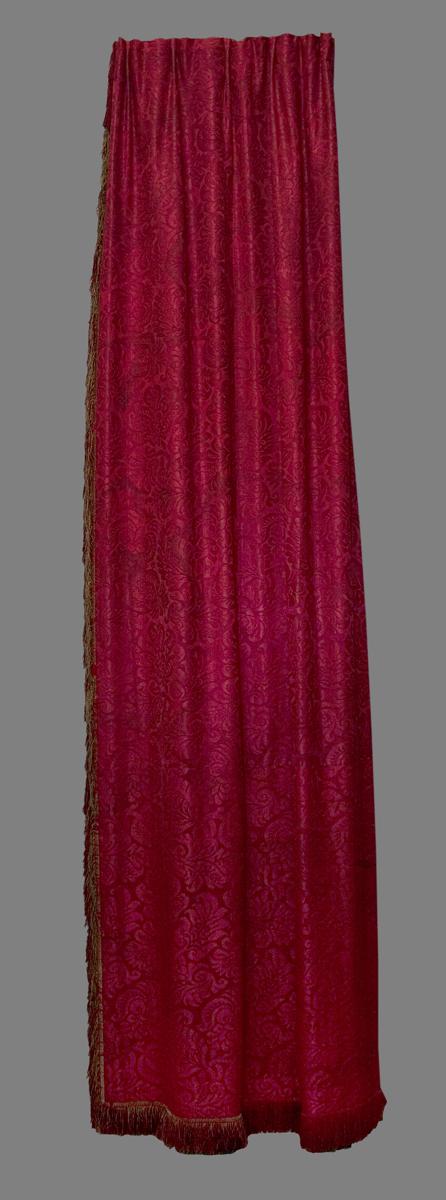 1957.1275 B Window Hanging, Side Curtain