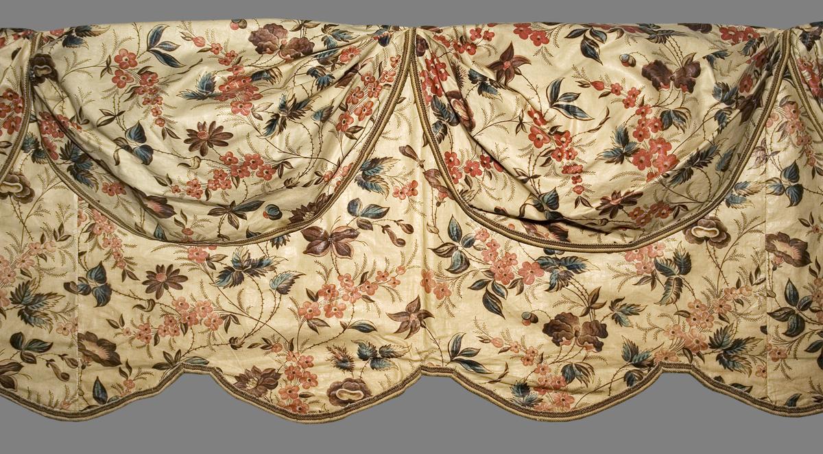 1957.1282.003 A  Bed Hanging, Base Valance, Swag Detail