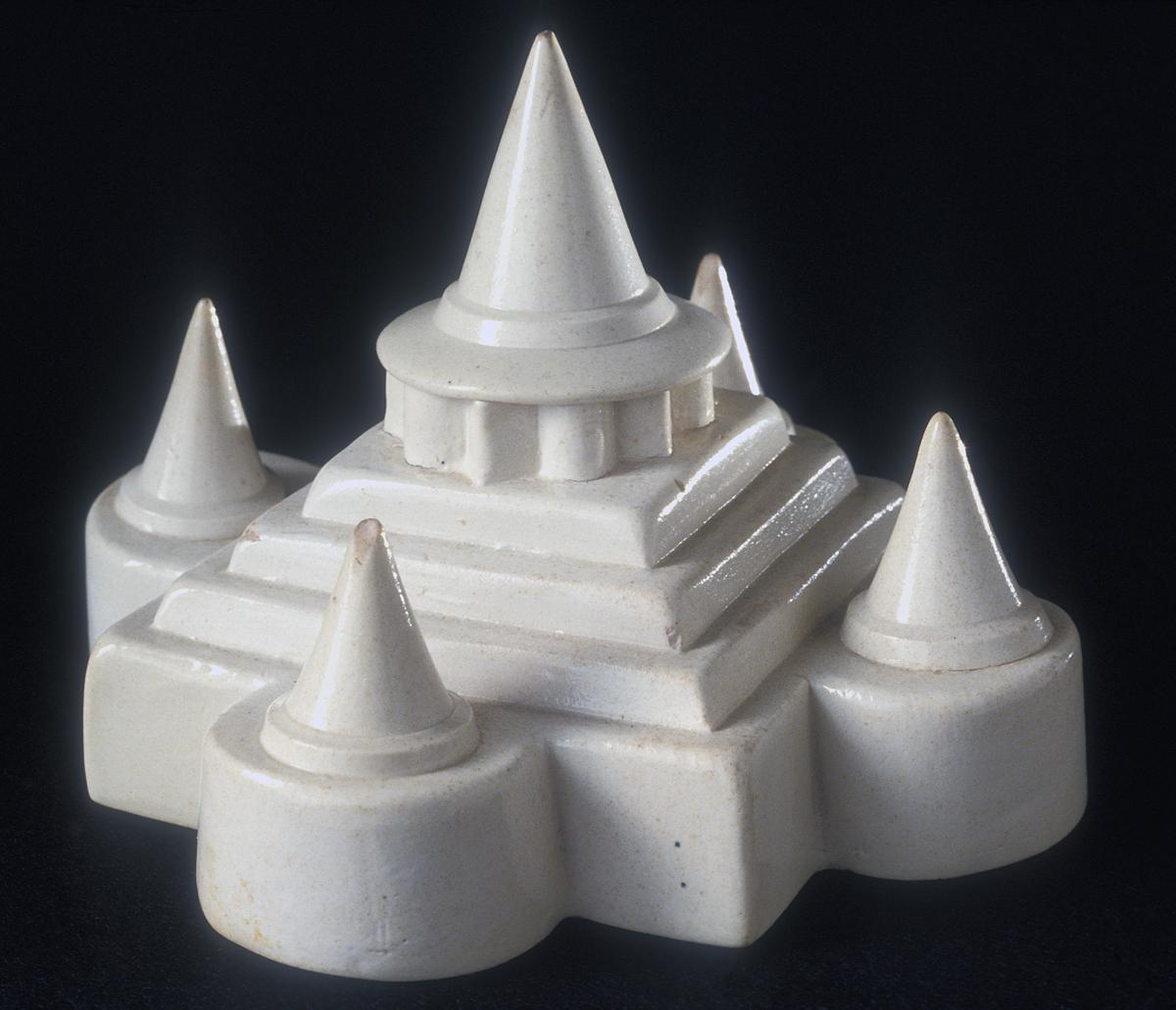 1975.0036 Jelly mold