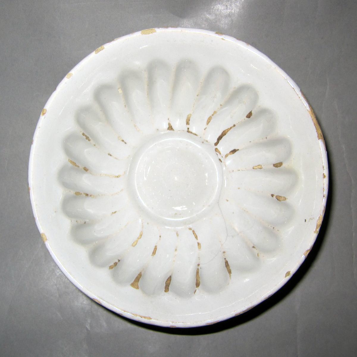 1975.0037 Delft mold top
