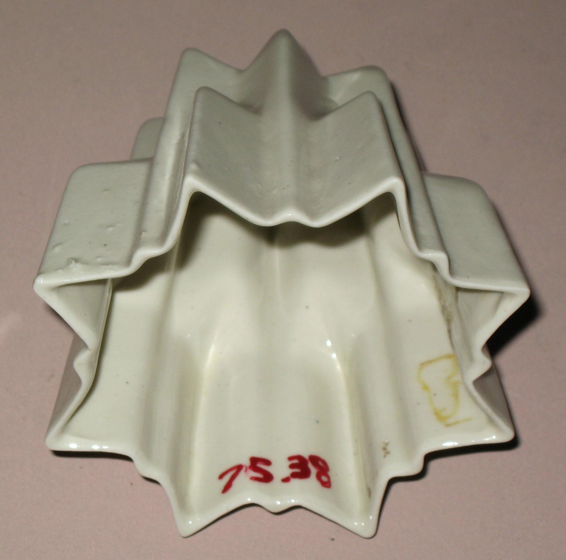 1975.0038 Salt-glazed stoneware mold (interior)