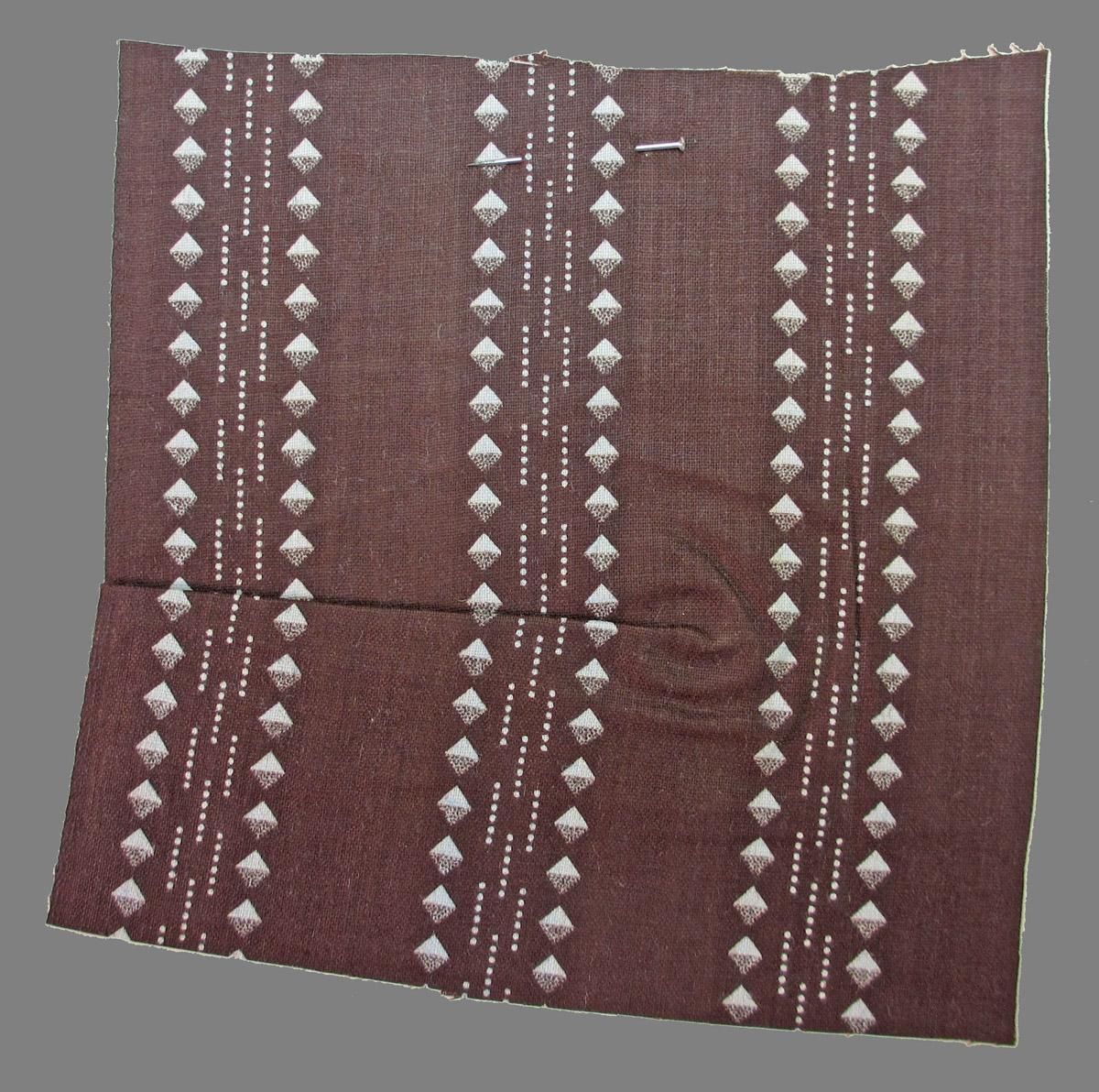 1975.0071.027 textile, printed obverse