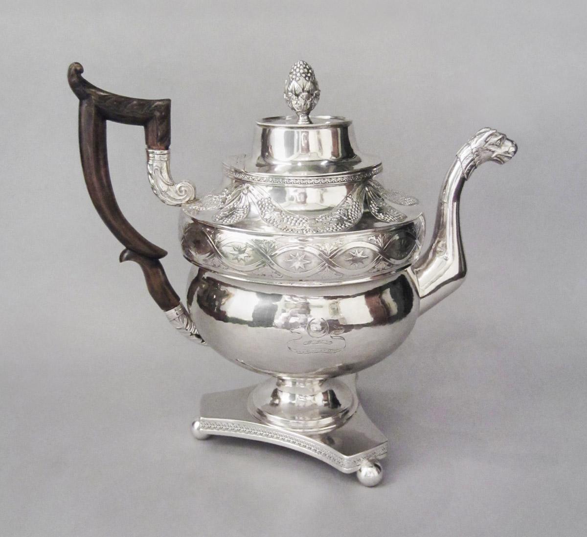 1975.0080.002 Teapot, side 2