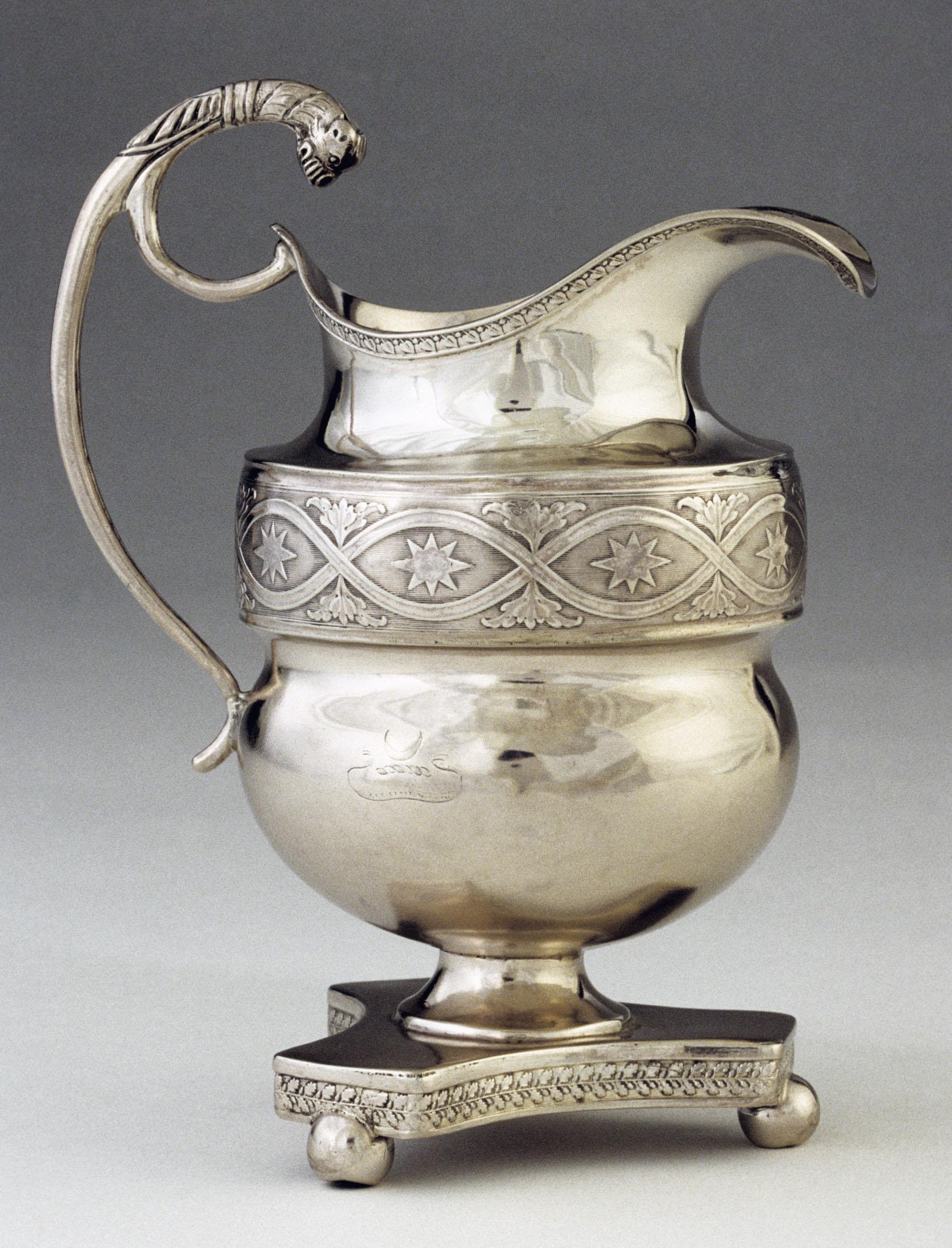1975.0080.004 Cream Pot, view 1