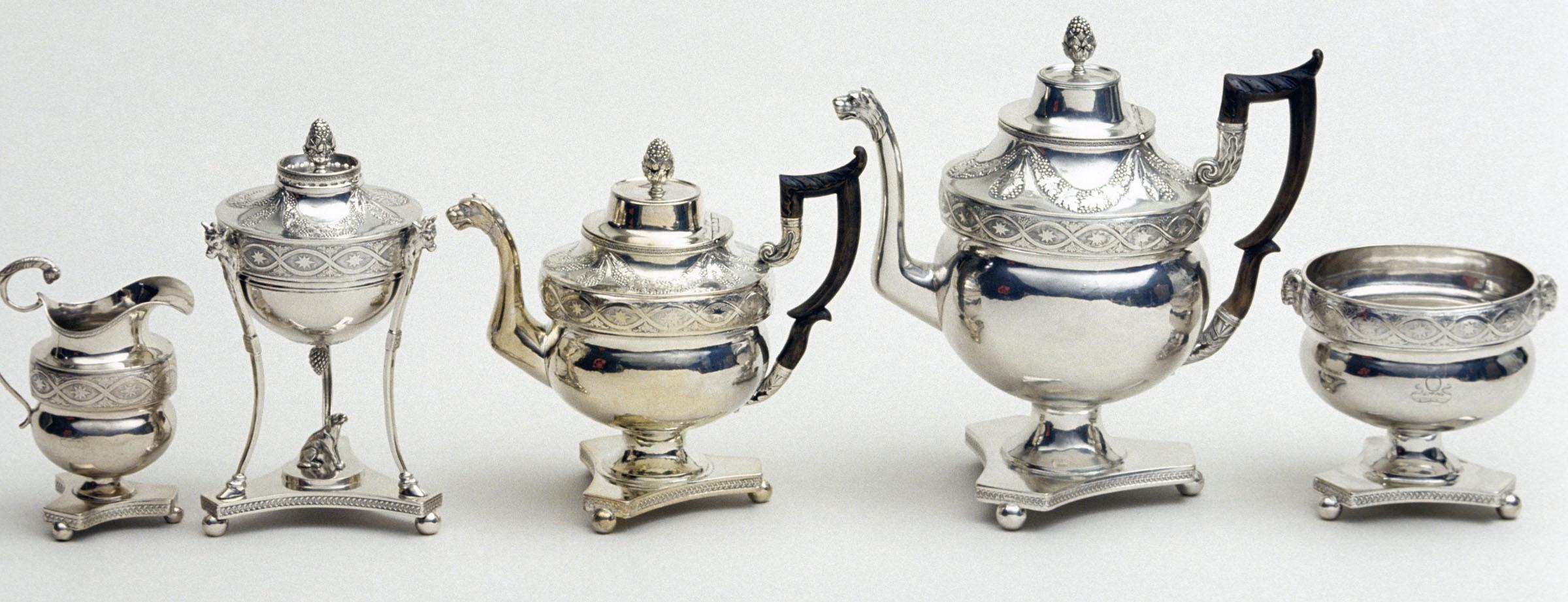 1975.0080.001, 1975.0080.002, 1975.0080.003 A, B, 1975.0080.004, 1975.0080.005 Coffee Pot, Teapot, Sugar Bowl, Cream Pot, Waste Bowl, view 2