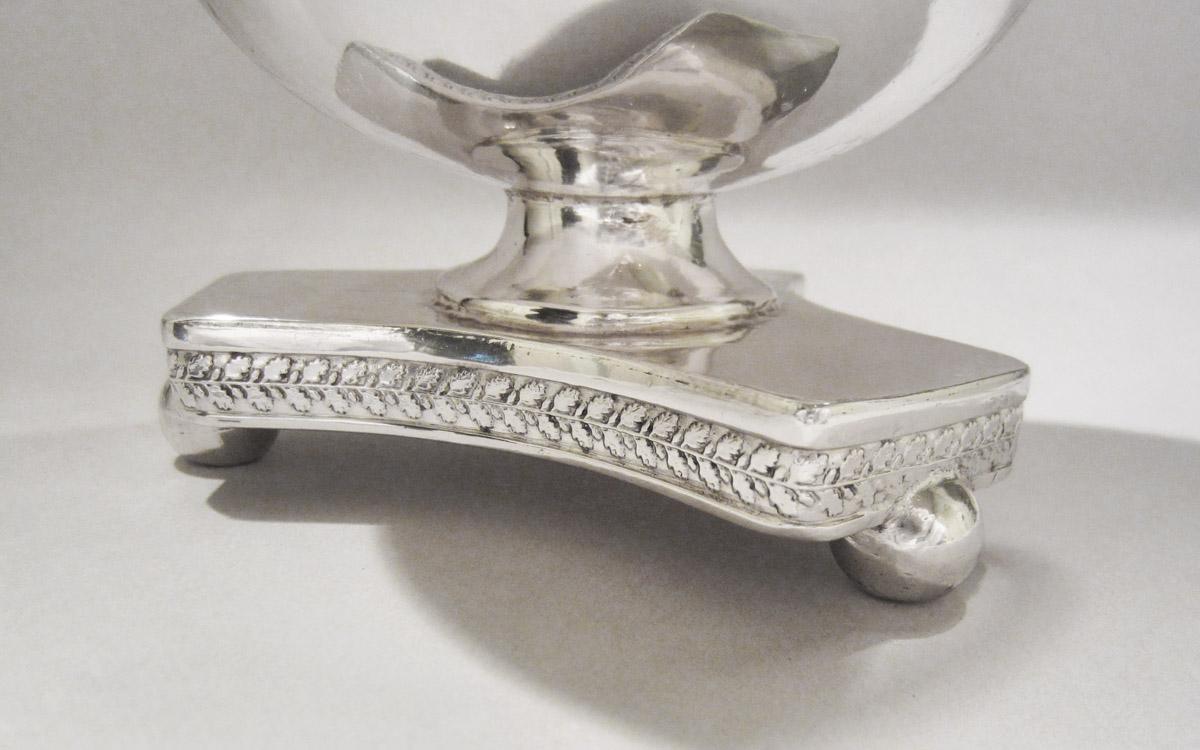 1975.0080.004 Cream pot, base