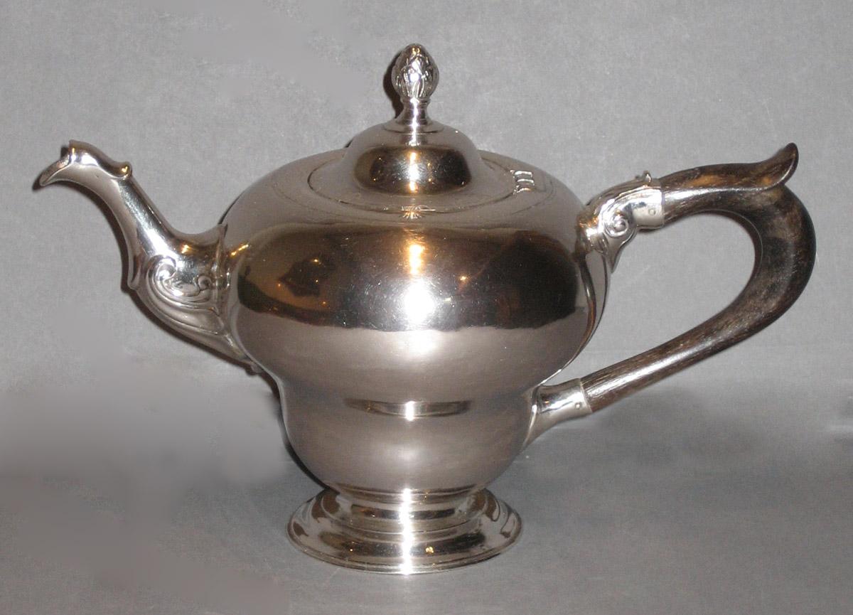 1975.0088 Teapot