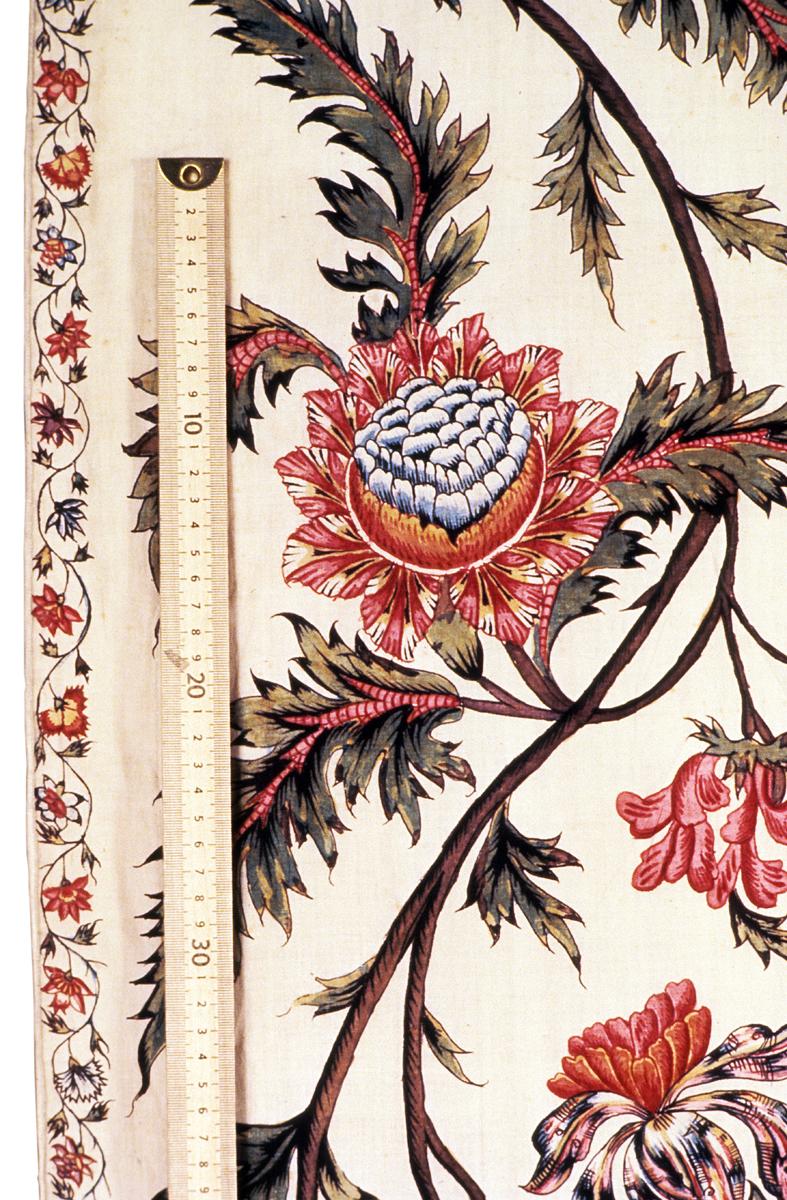 1957.1290 Bedcover, Detail 4