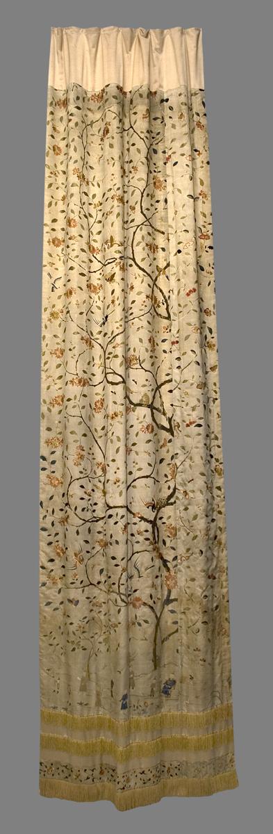 1957.1292 B Window Hanging, Side Curtain