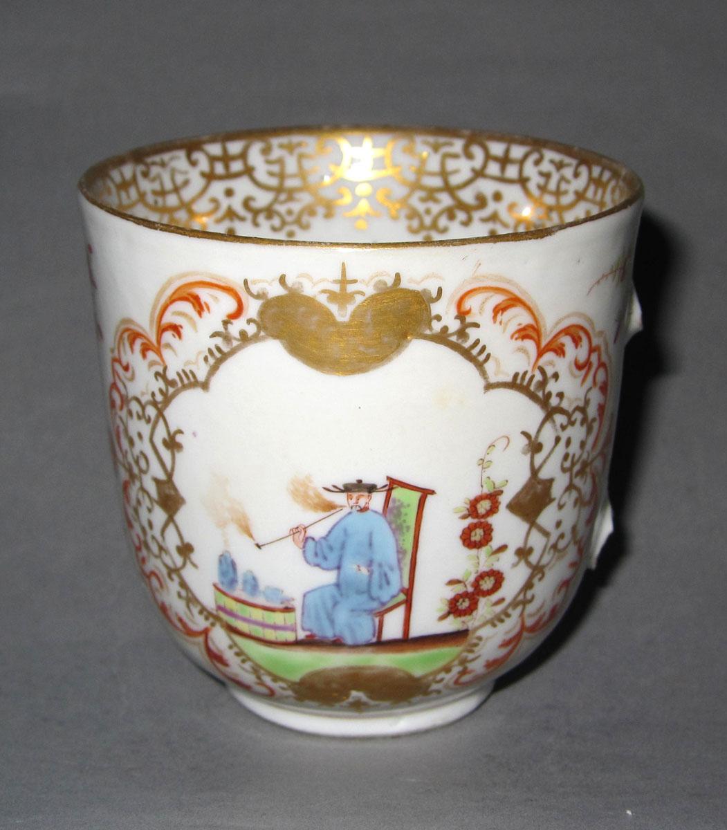 1975.0131 Porcelain cup face one