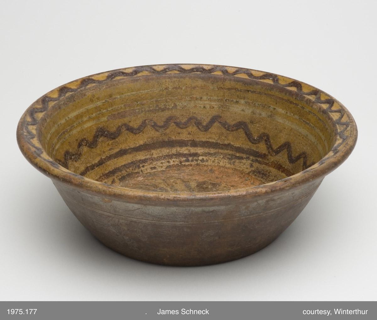 1975.0177 Slipware dish or bowl (view 3)