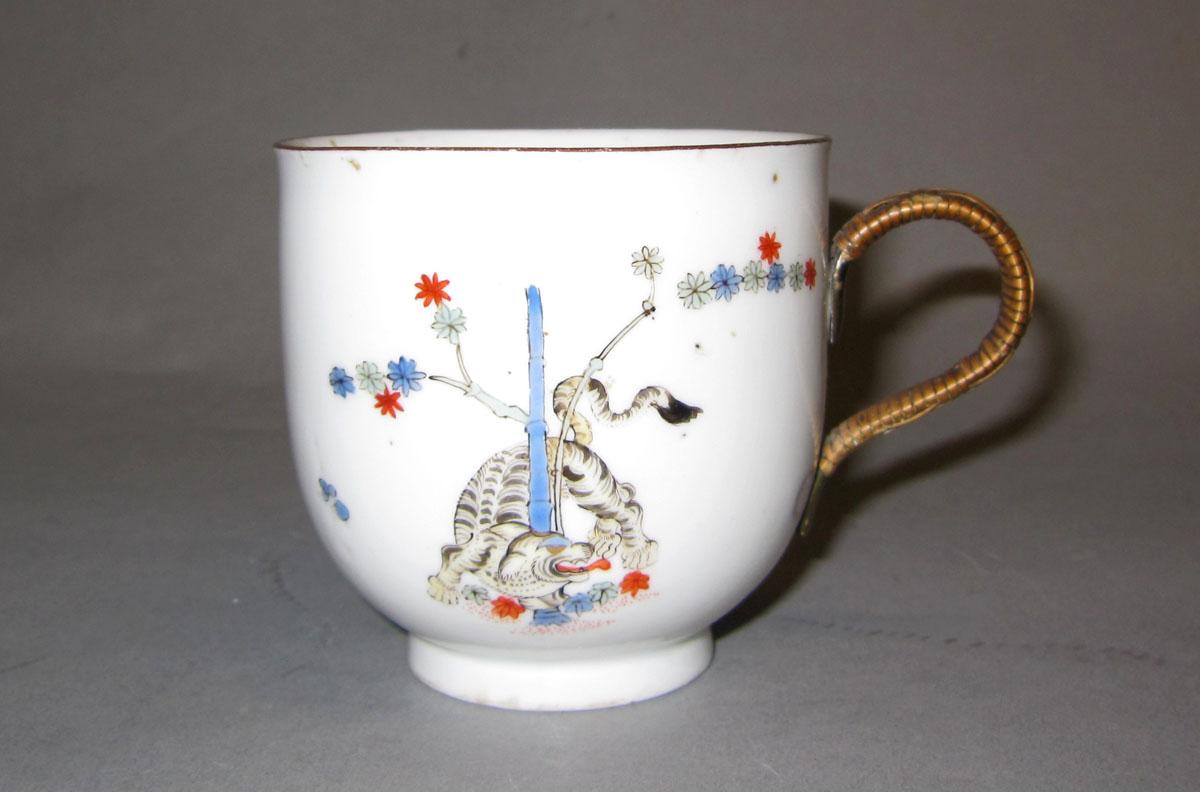 1975.0186 Cup