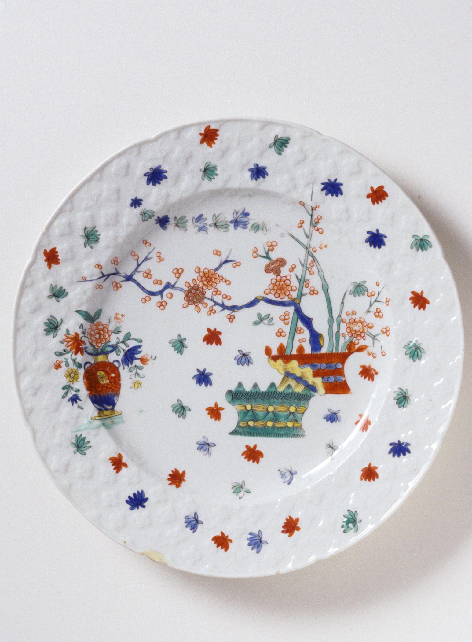 1975.0187 Porcelain plate