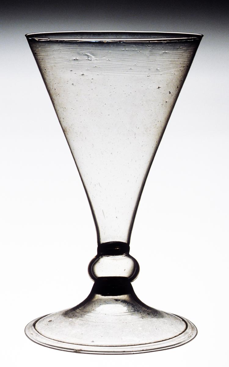 1975.0205 Drinking glass