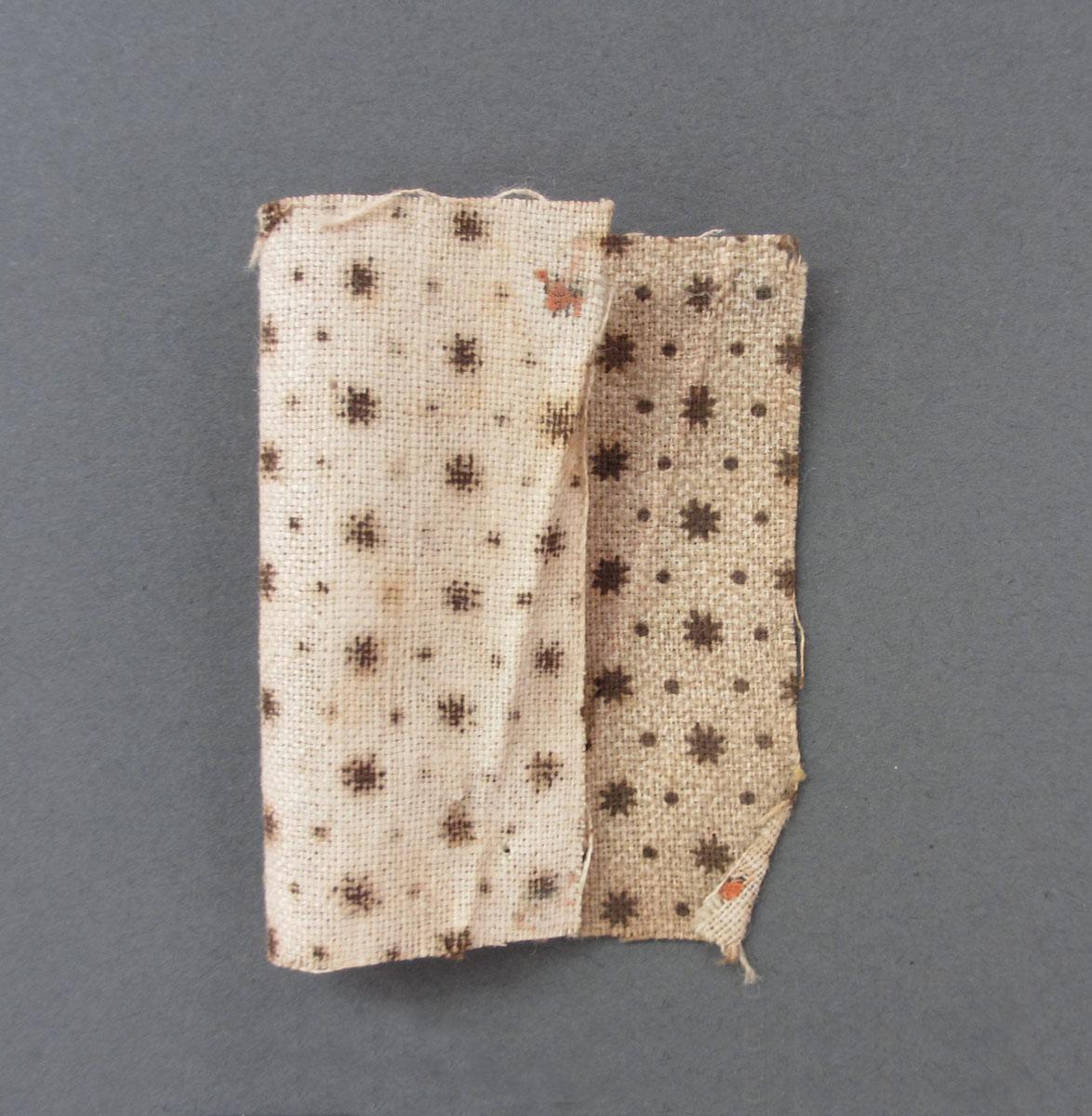 1975.0214.001 textile, printed, folded corner