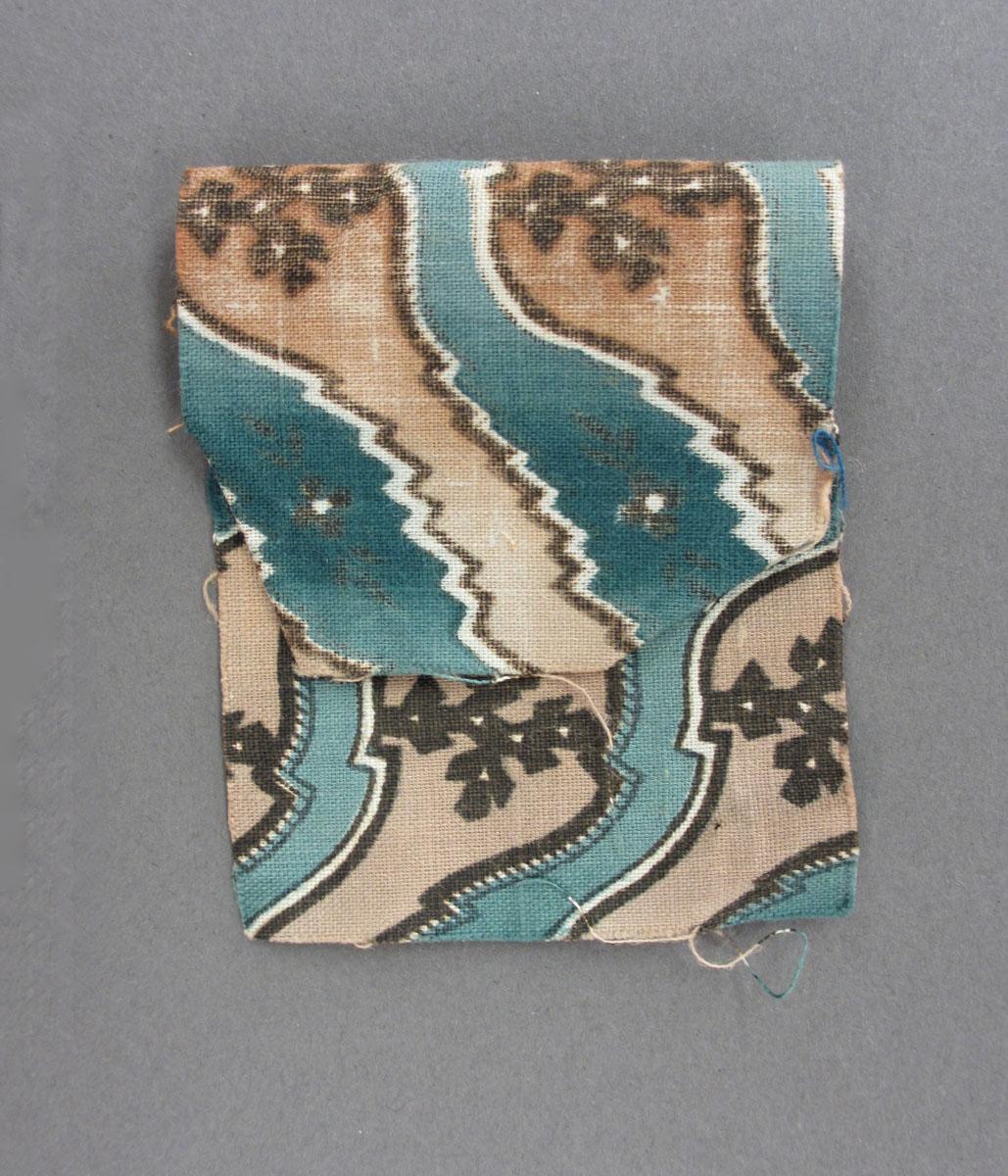 1975.0214.007 textile, printed, folded corner