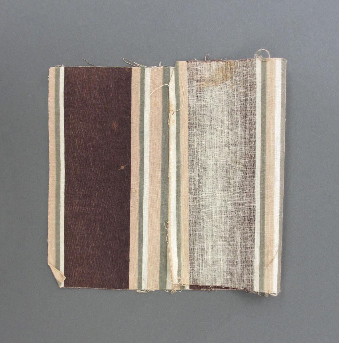 1975.0214.017 textile, printed, folded corner
