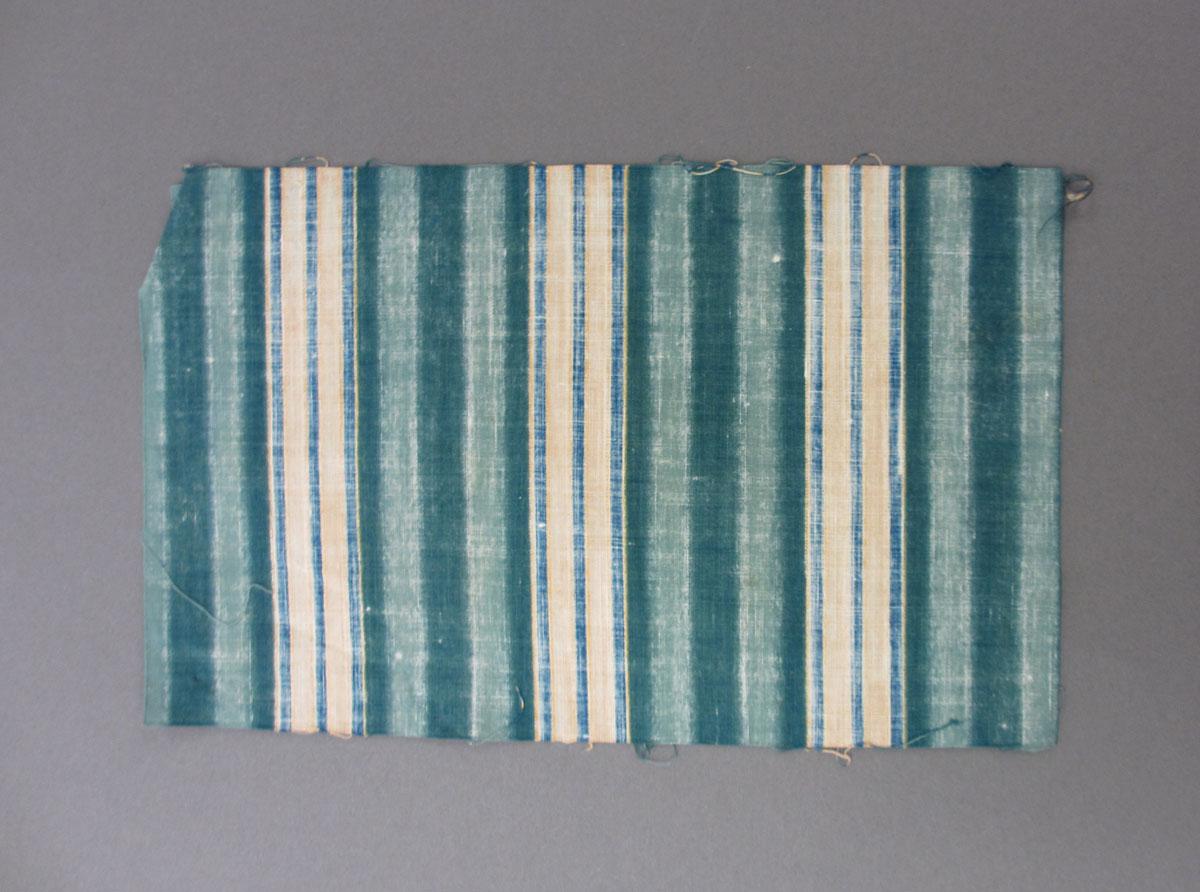 1975.0214.018 textile, printed, reverse