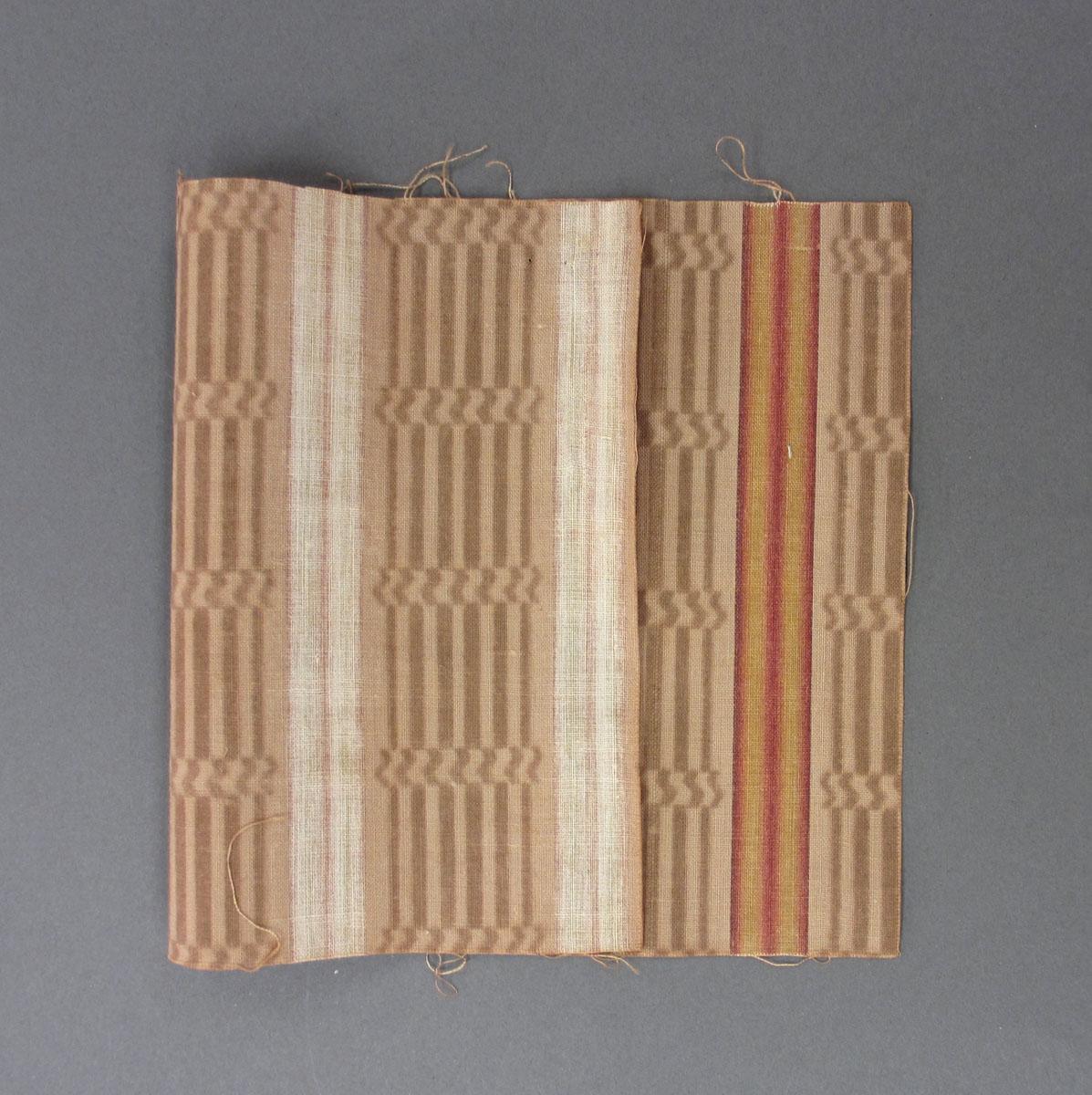1975.0214.019 textile, printed, folded corner