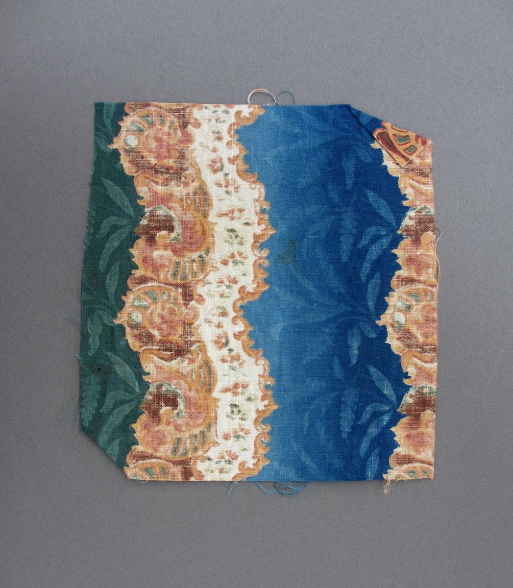 1975.0214.021 B Textile, printed, reverse