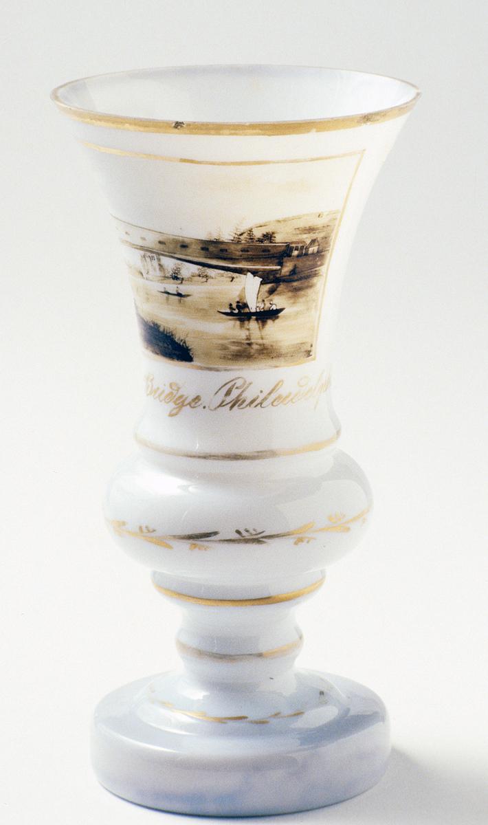 1975.0222 Flower Container, View 2