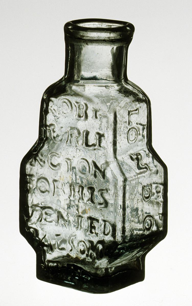 1975.0224 Bottle