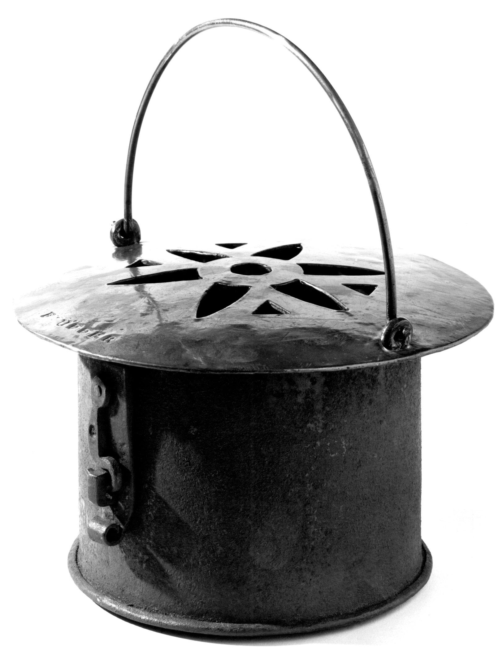 1975.0232 Foot Warmer, B+W
