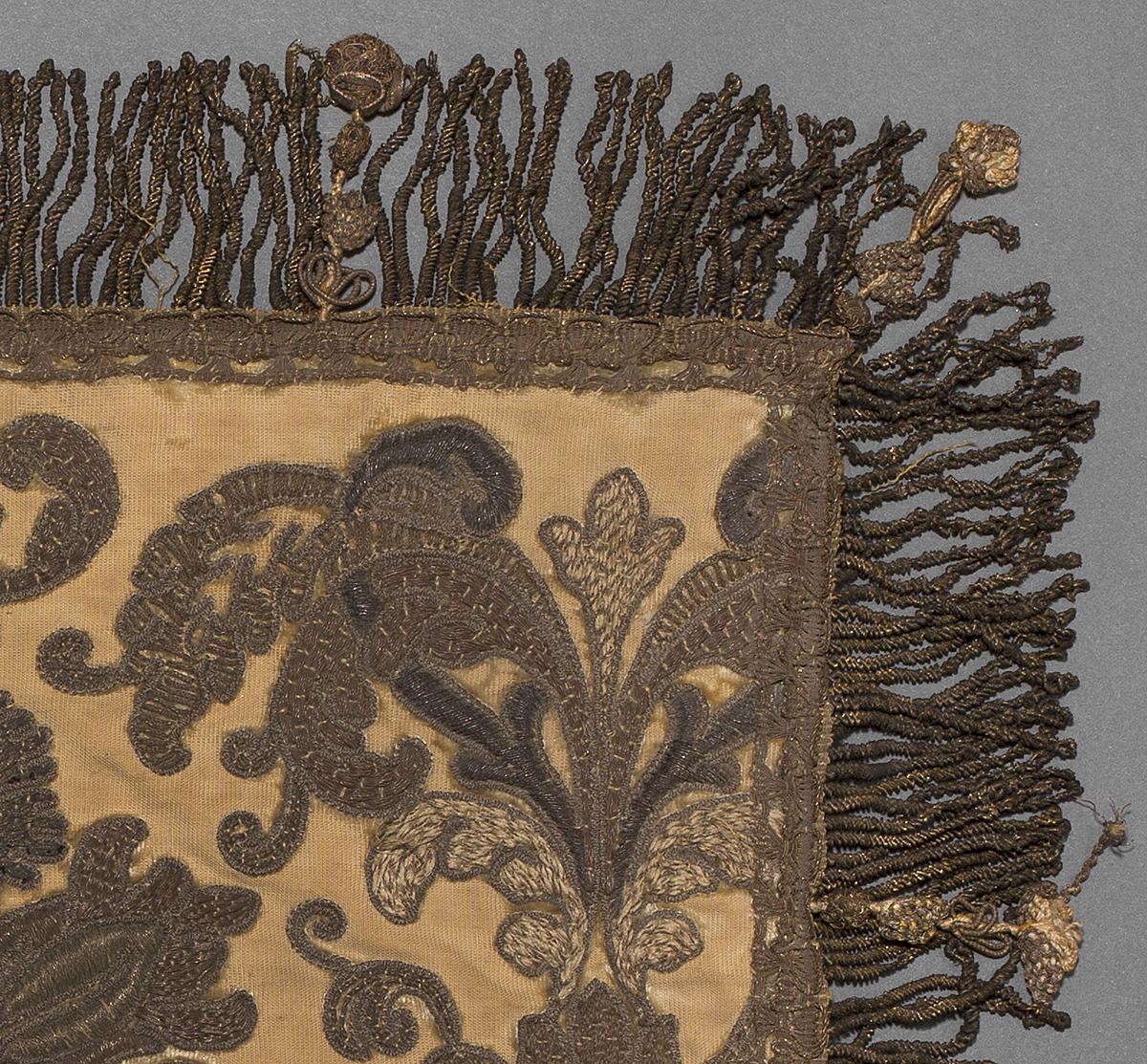 1975.0233 Pillow, Detail 5