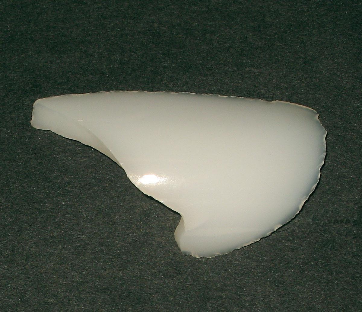 1975.0235.005 Glass fragment