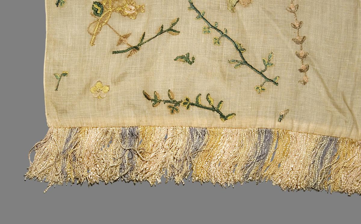 1957.1304 B Window Hanging, Side Curtain, Edge Detail