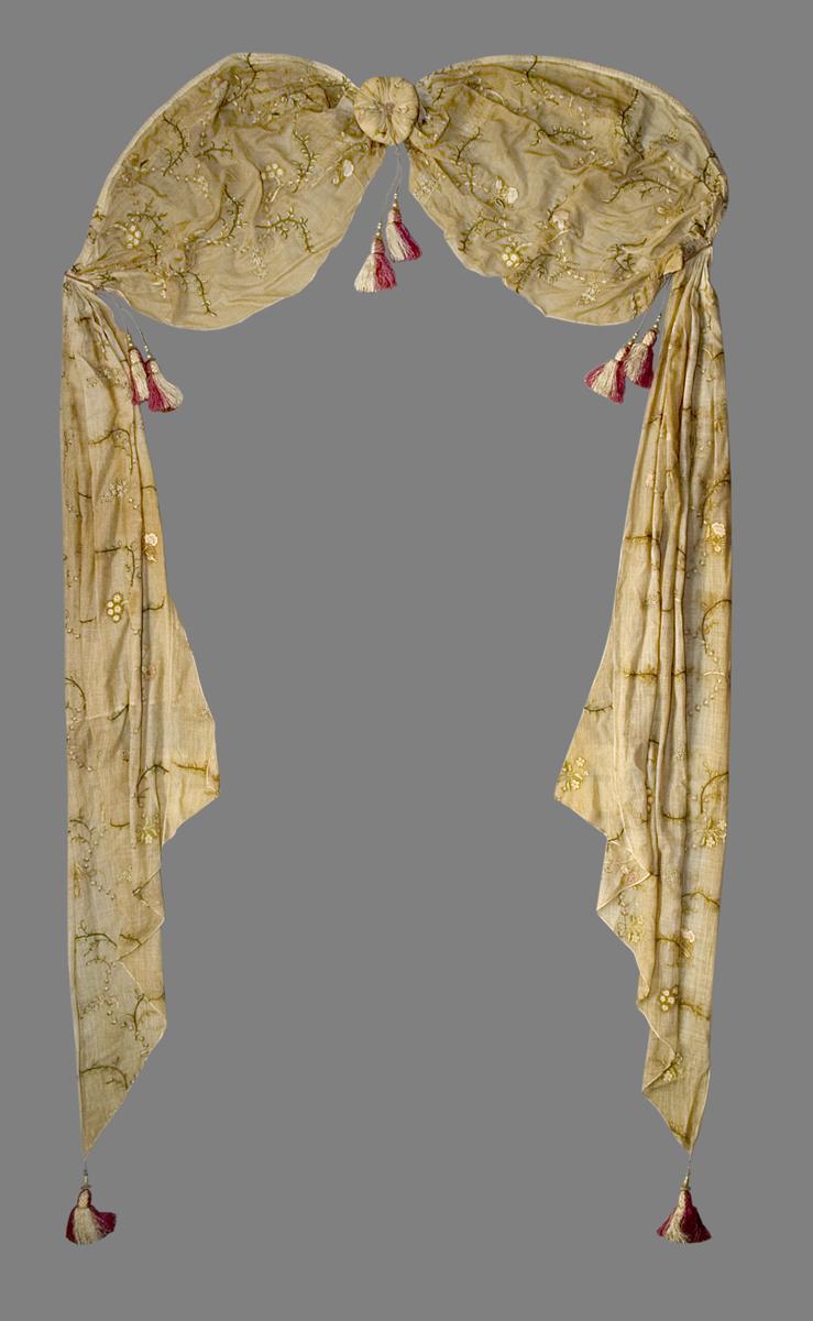 1957.1304 C Window Hanging, Valance
